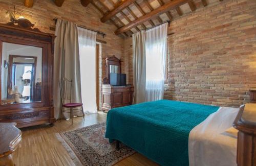 Collecorvino House | Family-Friendly Retreat at Holiday Home Casale Vincenzo