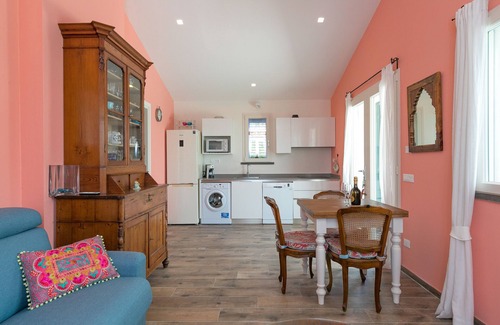 Riparbella House | Inviting Holiday Home 'Casetta Maya' with Sea View & Wi-Fi