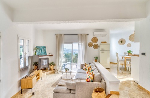 Campanet House | Sea View Retreat 'Casita Toni' with Pool and Wi-Fi