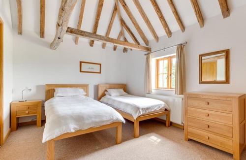 Ewhurst Green House | Family-Friendly Holiday Home Church Farm for Your Getaway