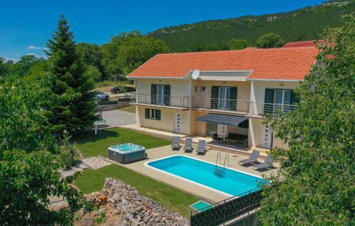 Velika Cista House | Inviting 5 Bedroom Retreat in Cista Velika with Pool