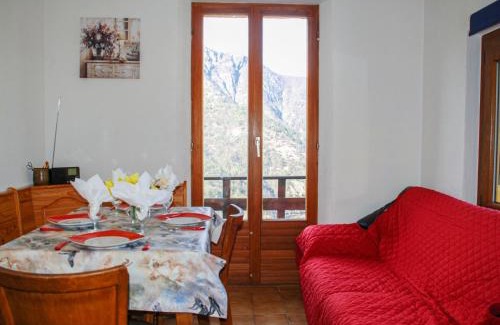Camedo House | Pet-Friendly Holiday Home Casa Clelia for Family Getaways