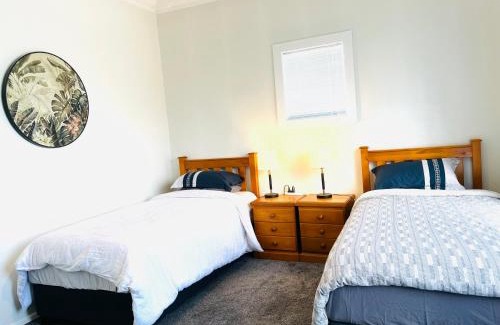 Dunedin House | Beautiful 3-Bedroom Home Near Beach with Child-Friendly Amenities