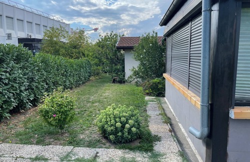 Vetraz-Monthoux House | Convenient Holiday Home Near All Amenities & Family-Friendly