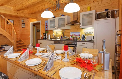 Zempin House | Cozy Holiday Home with Infrared Cabin and Garden Oasis