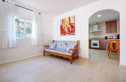 Vila-Seca House | Holiday Home 'Costa Daurada' with Private Terrace, Wi-Fi and Air Conditioning