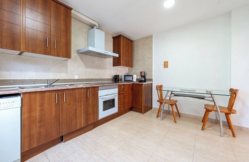 Vila-Seca House | Holiday Home 'Costa Daurada' with Private Terrace, Wi-Fi and Air Conditioning