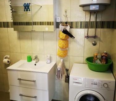 Cove Rogacic House | Pet-Friendly Retreat at Holiday Home Cvitka - Rated 9.5/10