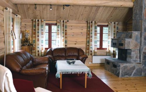 Øvre Ramse House | Cozy Retreat in Dølemo with Scenic House Sea View