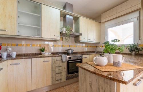 L'Eucaliptus House | Pet-Friendly Holiday Home Dani with Oceanfront Pool