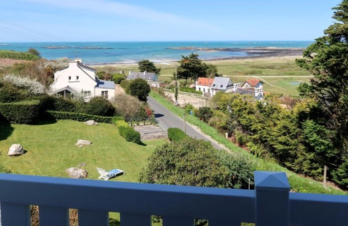 Plouguerneau House | Oceanfront Holiday Home de la Côte - Guest Rated 9/10