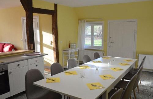 Modlich Apartment | Enjoy Family Retreats at Holiday Home Deichkind by Elbe