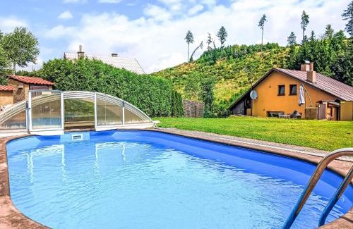 Stare Buky House | Family-Friendly Holiday Home Dolníky u Trutnova with Pool