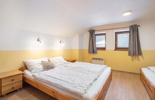 Stare Buky House | Family-Friendly Holiday Home Dolníky u Trutnova with Pool