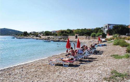 Drvenik Mali House | Inviting Home in Drvenik Mali with Sea View & Family-Friendly