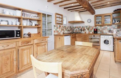 Dunes House | Stylish Holiday Home with Pool & Pet-Friendly Amenities