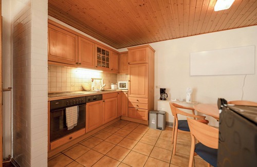 Kaisersesch House | Cozy Holiday Home 'Ferienhaus Eiffelperle' with Garden & Wi-Fi