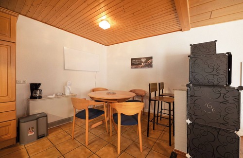 Kaisersesch House | Cozy Holiday Home 'Ferienhaus Eiffelperle' with Garden & Wi-Fi