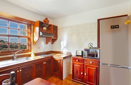 Tijarafe House | Sea View Holiday Home 'El Lomito' with Pool and Wi-Fi