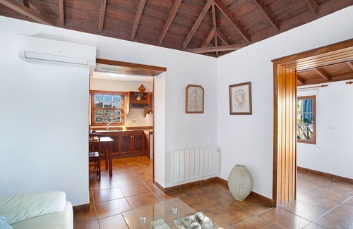 Tijarafe House | Sea View Holiday Home 'El Lomito' with Pool and Wi-Fi