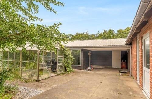 Oster Hurup House | Relaxing Holiday Home Elaine Near the Sea in NE Jutland