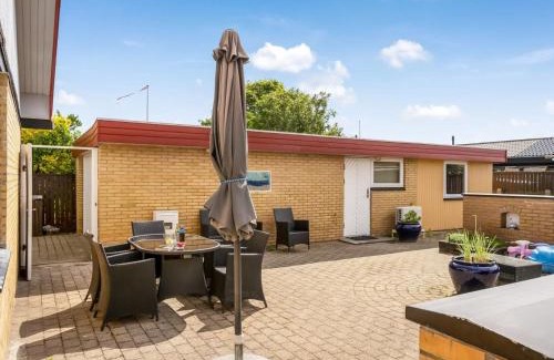 Skagen House | All-Inclusive Holiday Home Elika - Steps from the Sea