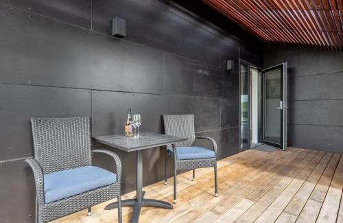 Skjern House | Relax at Holiday Home Emilie, Steps from the Inlet