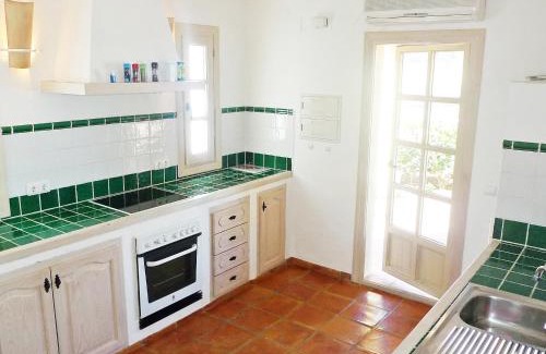 Adsubia House | Family-Friendly Holiday Home Eretat with Pool & High Ratings