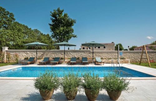 Debeljuhi House | Experience Holiday Home Ernesta - Pool & Family-Friendly Stay