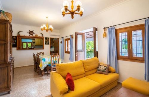 Sant Carles de Peralta House | Discover the Bliss of Holiday Home Can Toni Mari