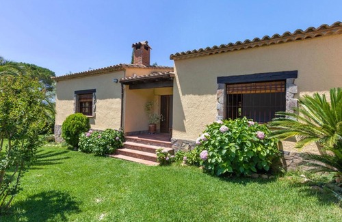 Santa Maria de Solius House | Family-Friendly Getaway at Holiday Home Bell Lloc II