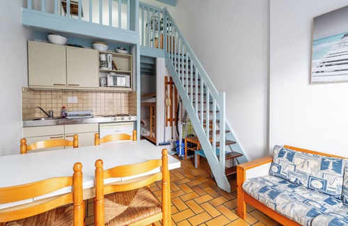 Pornic House | Holiday Home 'Esprit Familiale Et Océan' with Private Pool, Private Garden and Balcony