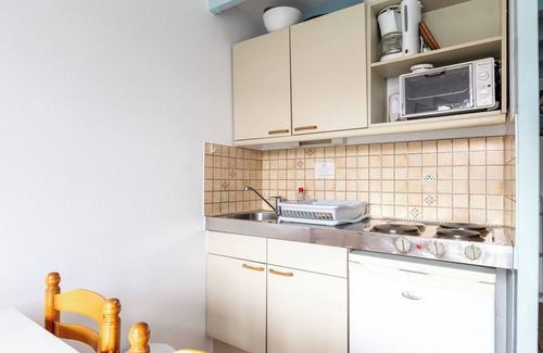 Pornic House | Holiday Home 'Esprit Familiale Et Océan' with Private Pool, Private Garden and Balcony