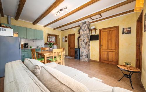 Marceljani House | Relaxing Retreat in Labin with Pool and Pet-Friendly Amenities