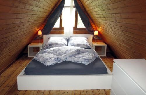 Wilhelmsdorf House | Cozy Holiday Home Ferienhäusle Nina - Pet Friendly Retreat