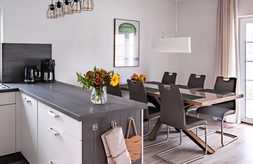 Krummin House | Cozy Holiday Home "Ferienhaus Familienkoje Hannah" Awaits You