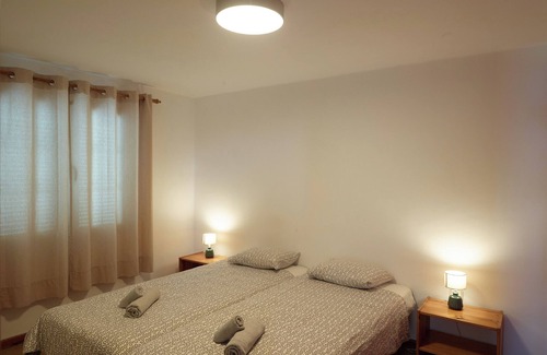 Yaiza House | Inviting Holiday Home 'Finca La Calerita B' with Sea View
