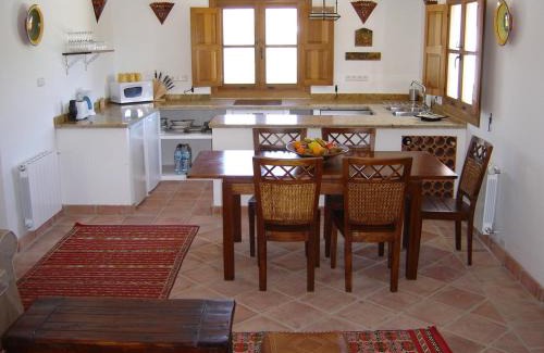Ronda House | Serene Holiday Home Finca Retama with Oceanfront Views