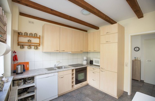 Muritz House | Cozy Holiday Home for 5 Guests in Jabel with Great Amenities
