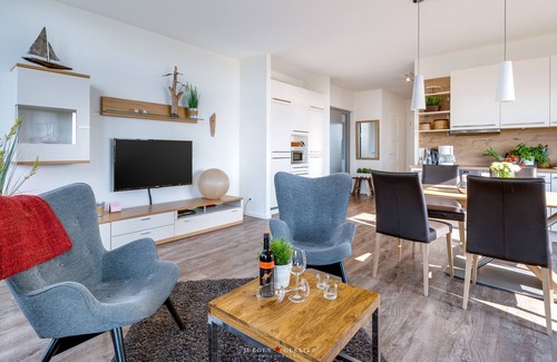 Heiligenhafen House | Spacious Holiday Home for 8 in Heiligenhafen Awaits