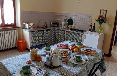 Ramazzano Apartment | Pet-Friendly Belvilla by OYO: Ideal Family Getaway