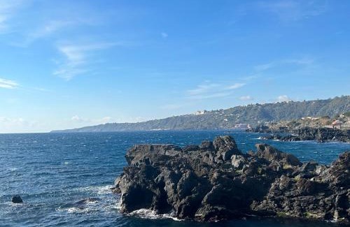 Scillichenti House | Ideal Holiday Home for Groups in Acireale - Pet Friendly