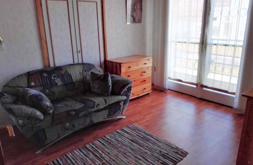 Balatonfoldvar House | Family-Friendly Holiday Home with WiFi in a Quiet Spot