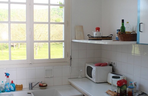 Condat-sur-Vezere House | Idyllic Holiday Home with Private Pool and Scenic Hill Views