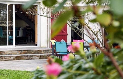 La Bernerie-en-Retz House | Cozy Holiday Home Rive Droite with Family-Friendly Amenities
