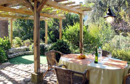 Abbazia House | Guest Rated 10/10 - Holiday Home Svyntha with Family Amenities