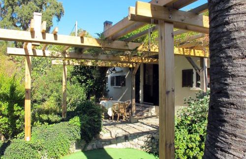 Abbazia House | Guest Rated 10/10 - Holiday Home Svyntha with Family Amenities