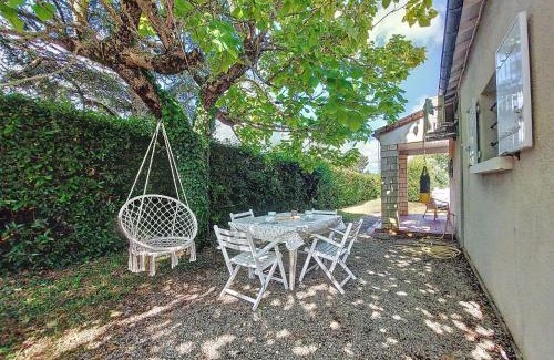 Saint-Palais-sur-Mer House | Holiday Home L'Escale by Interhome