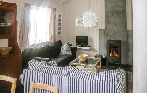 Sor-Fron House | Inviting Gl Home with Kitchen and Family-Friendly Amenities