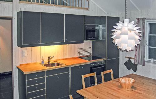 Sor-Fron House | Inviting Gl Home with Kitchen and Family-Friendly Amenities